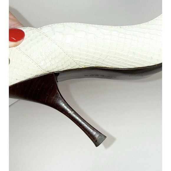 BCBG Leather Pump Y2K Brazil Croc Embossed Pointed Toe Stiletto Heels Witch 9.5B - Picture 8 of 16